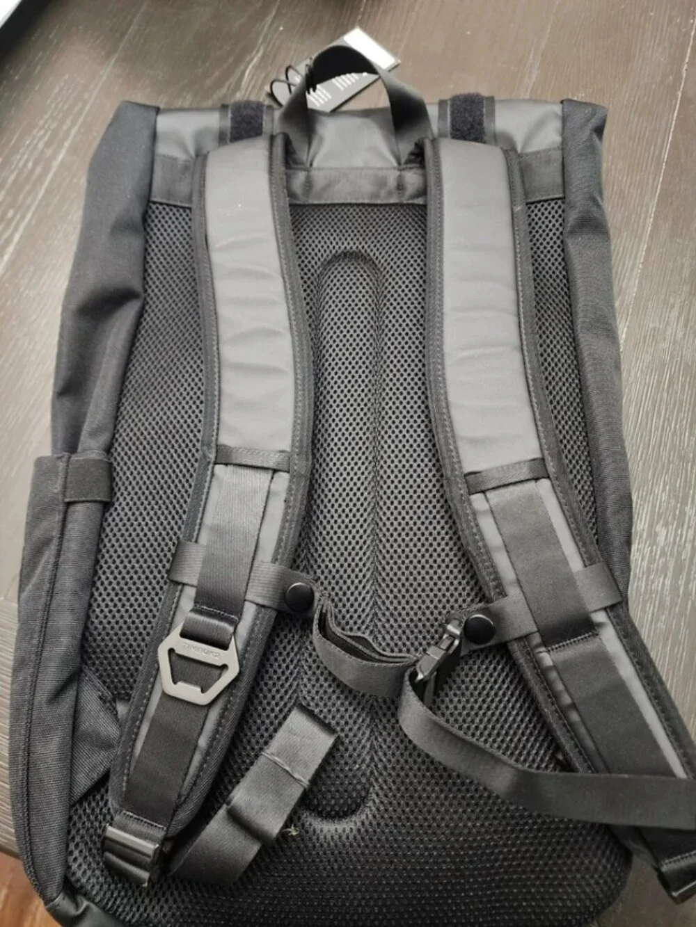 Timbuk2 front pocket